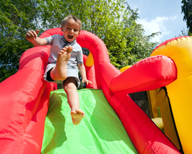 Kids Raleigh: Inflatables and Attractions - Fun 4 Raleigh Kids
