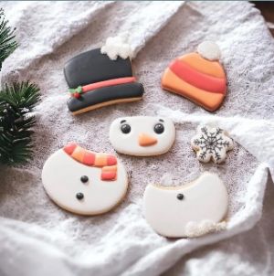 Creative Cup Snowman Cookie.jpg